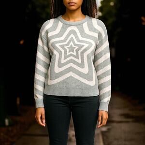 No Boundaries Light Green & White Star Sweater  L (11–13) NWT Recycled Polyester